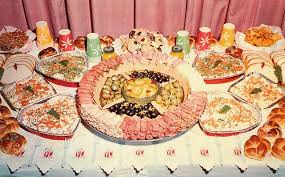 On the day this photo was taken, we had around 12 adults and 11 kids at our place, and so i doubled all the recipes below in my 6 quart instant. Catering Buffet Style Vinnie S Caterers Catering Buffet Styling A Buffet Retro Recipes