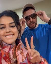 Kim Congdon's Instagram, Twitter & Facebook