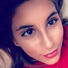 Yasmin Carpenter's Instagram, Twitter & Facebook