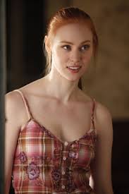For one thing, she's not a real redhead. Bild Zu Deborah Ann Woll True Blood Bild Deborah Ann Woll Filmstarts De