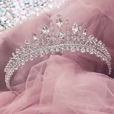A Girl Inspired Crystal Tiara 2020 Moda Taki Tiaras El Yapimi Taki