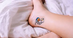 Deshalb bietet sich oft der knöchel als perfekte stelle an. Ein Tattoo Am Fuss Tut Das Nicht Sehr Weh Desired De