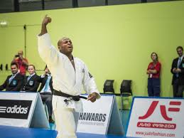 Rolando jorge pires da fonseca, noto semplicemente come rolando (são vicente, 31 agosto 1985), è un calciatore capoverdiano naturalizzato portoghese, difensore del braga indice 1 caratteristiche tecniche Jorge Fonseca Shines In Odivelas European Judo Union