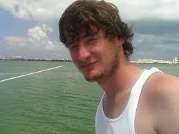 Sara Burge's Instagram, Twitter & Facebook