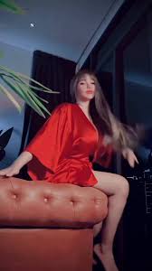 Mek Sarrah Video- Uncensored Scenes