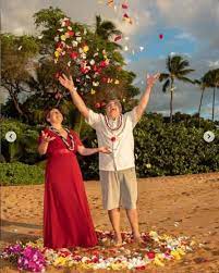 Nei primi anni di matrimonio benedetta e marco si dedicano soprattutto al loro splendido agriturismo. Benedetta Rossi Matrimonio Foto Hawaii Ultime Notizie Flash