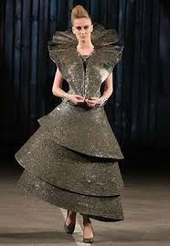 Home Of Weird Pictures Strange Facts Bizarre News And Odd Stuff Crazy Dresses Fashion Dresses