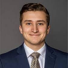 Dominic Bisesi's Instagram, Twitter & Facebook