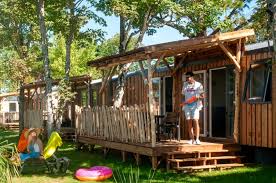 Restaurant le carpe diem, camping **** vaison la romaine croisement route de saint marcellin, 84110 vaison la romaine tél. Camping Le Carpe Diem Reserver En Ligne Sur Capfun Com
