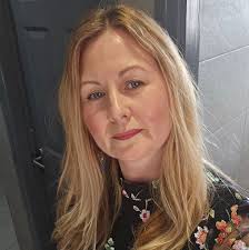 How is the weather at the moment please? Do you need jackets in the evening?