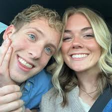 ruby hart (@rubylhart) • Instagram photos and videos