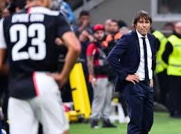 Inter supporters, sfotte i gobbi presenti, con una bella b in bianco e nero.!!!!! Conte Non Possiamo Paragonare L Inter Alla Juve Sono Di Un Altra Categoria Ci Serve Tempo Video Primapagina Calciomercato Com