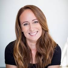 Julie Leclair's Instagram, Twitter & Facebook