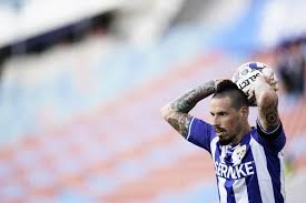 Analyse med head to head sammenligninger samt prognoser fra fotballeksperter. Har Ar Slovakiens Em Trupp