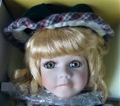 SEYMOUR MANN ALEXANDRA Connoisseur Collection Doll Artist J.C. Lee 135/1200  Certificate of Authenticity