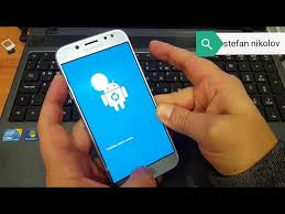 With the apk, you can easily remove google . Hard Reset Samsung J5 2017 Sm J530f Unlock Pattern Pin Password Lock Youtube