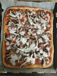 Un impasto pizza a lunga lievitazione che prevede una fase di maturazione in frigorifero! Pizza In Teglia Di Benedetta Golose Delizie
