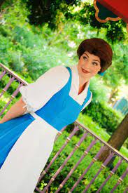 Belle Hkdl Disney Cosplay Disney Characters Disney World Quotes
