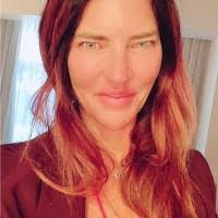 Tania Henderson's Instagram, Twitter & Facebook