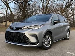 Which is the middle ground between a mpv toyota wish most recent models for sales in myanmar. New And Used Toyota Sienna Prices Photos Reviews Specs The Car Connection