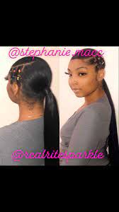 90s Inspired Side Part Ponytail Using Colorful Rubber Bands Low Ponytail Hairstyles Cute Hairstyles For Medium Hair Natural Hair Bun Styles