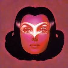 Madeleine Ware's Instagram, Twitter & Facebook