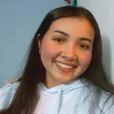 Que tal? Se enoje quien se enoje, yo soy de esos que prefiere ver a Elaine  y Ban juntos, su historia es muy bonita y romántica, en cambio con Jericho  solo fue