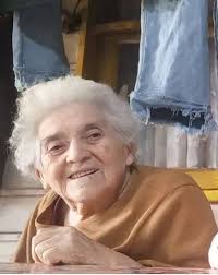 Elvira Alderete's Instagram, Twitter & Facebook