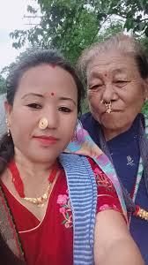 Traditional wear selfie post