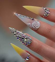 Unas uñas fuertes, brillantes y hermosas, además de ser indicador de un buen estado de salud, revelan el excelente cuidado que le brindas a tus manos diariamente. Mundo Nail Hermosas Unas De La Web Facebook