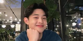 8 Potret Gabriel Prince Pamer Senyuman Manis yang Bikin Deg-Degan