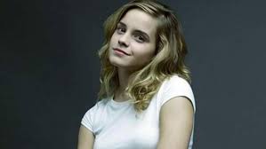 She has gained recognition for her roles in both blockbusters and independent films. Emma Watson Es La Celebrity Que Tiene Mas Peligro En La Red