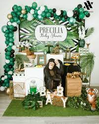 Aby Shower Jungle Chic Singe Et Tigre Dina Design Paris Patisseries Desserts Events Une Baby Shower Dans Theme Jungle Mariage Bapteme Garcon