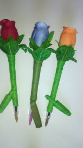 Caneta De Flor De Eva Passo A Passo Canetas Esferograficas Com Flores De E V A Na Ponta Podem Ser So Com Botoes Ou A Rosa Toda Canetas De Flores Canetas Caixa De Croche