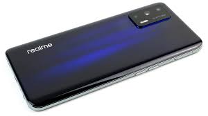 The upcoming smartphone, previously rumored to this chinese device gt by realme is 5g capable. Realme Gt 5g Smartphone Review Strong Alternative To The Poco F3 Notebookcheck Net Reviews