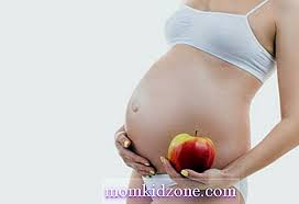 Siapkan satu buah apel hijau yang masih muda biasanya untuk meredakan morning sickness ini, ibu hamil diberikan vitamin oleh dokter atau bidan kepercayaannya. Memakan Epal Semasa Kehamilan Faedah Kesihatan Kesan Sampingan Kehamilan 2021