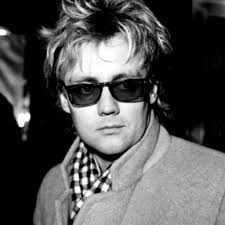 Crystal's Tales Stories of Queen's past from RT's roadie Chris 'Chrystal'  Taylor Fan question: 'When traveling, was it a...