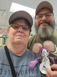 Visited quilted elephant and Glenn found the hopper