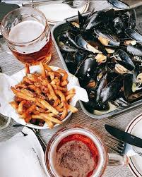 Moules Frites Un Classique Indemodable Repost Nypeace Taverrnegaspar Gastropub Mtlfood S Expoldmtl Oldmtl Vie Cooking Served Up Fresh