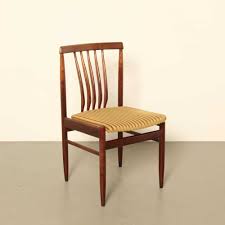 Stylischer stuhl in geschwungener form, wie frisch aus den 70ern. Casala Palisander Esszimmerstuhl 4er Set Ef Neef Louis Design Amsterdam