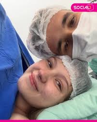 Nesta quarta-feira (17), Lucas Borbas contou que a esposa, Isabel Veloso,  está apresentando melhoras no quadro de saúde. A influenciadora foi  hospitalizada na UTI de um hospital no Paraná no dia 26