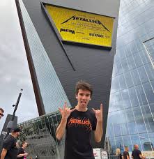 Mitchell McGrath (@bigboimitch_) • Instagram photos and videos