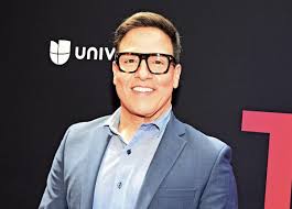 Raúl González revela que es gay