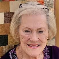 Lynda Summers's Instagram, Twitter & Facebook