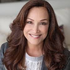 Tracey Flanders's Instagram, Twitter & Facebook