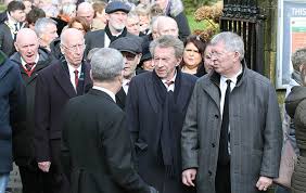 Manchester united and scotland great denis law says he has been diagnosed with mixed dementia. Alex Ferguson And Bobby Charlton Among Mourners At Harry Gregg S Funeral The Irish News