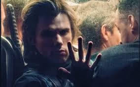 Aurélien cotentin, better known by his stage name orelsan, sometimes stylized as orelsan, is a french rapper, songwriter, record producer, actor and film director. Les Photos Du Nouvel Album D Orelsan Prises Dans Le Metro De Toulouse Ladepeche Fr