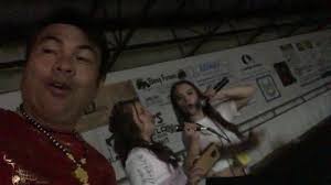 Meet my back up singers 🥰