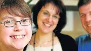 Aaron: "Wenn ich esse, denke ich immer, die Narbe könnte platzen"