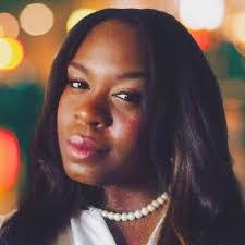 Latoya Middleton's Instagram, Twitter & Facebook